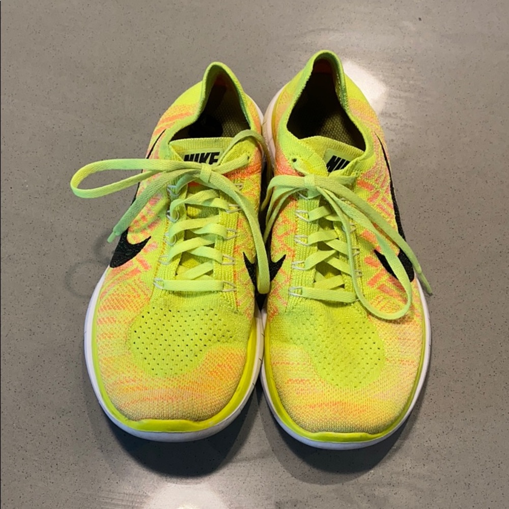 Nike Free 4.0 flyknit running shoes